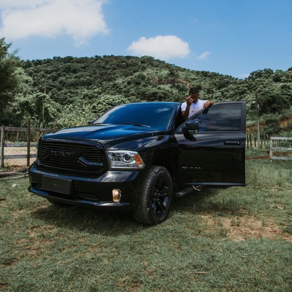 major-rd-rapper-tem-o-carro-atingido-por-tiros-rap-no-movimento